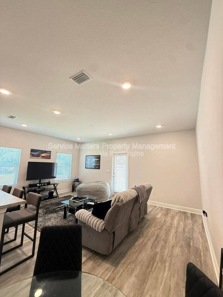 1401 Maritime Dr - Photo 5 of 10