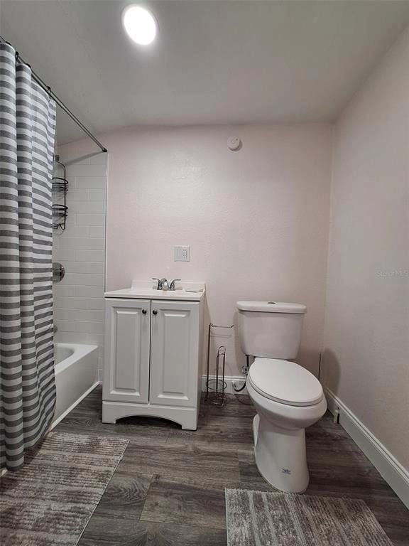 215 Neptune Rd - Photo 4 of 6