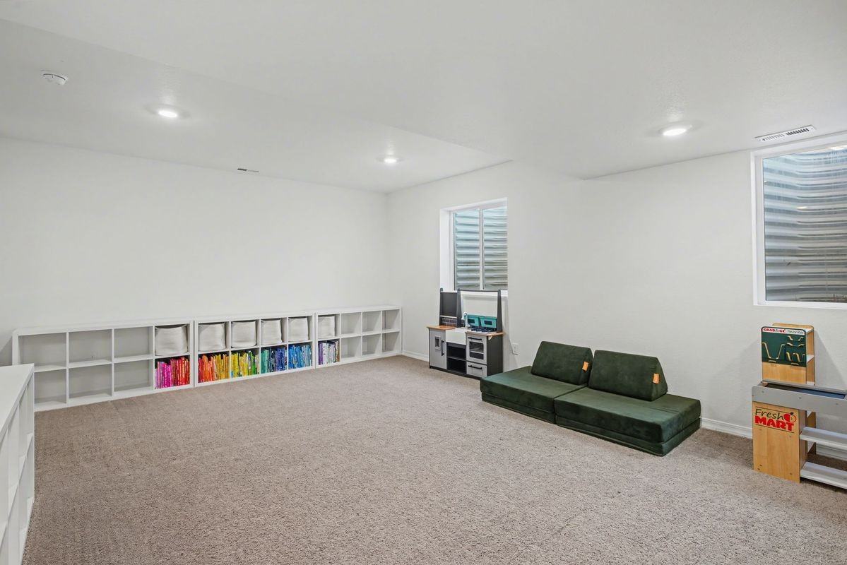 5768 Heathland Ter - Photo 5 of 34