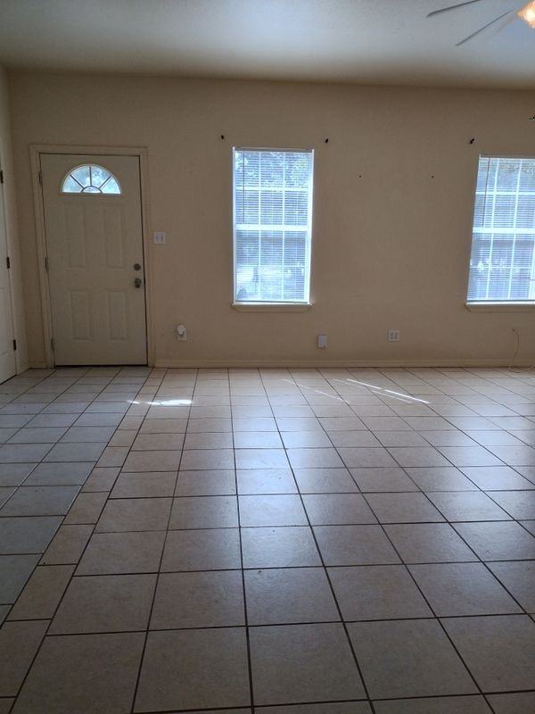 207 Water Pt - Photo 2 of 10