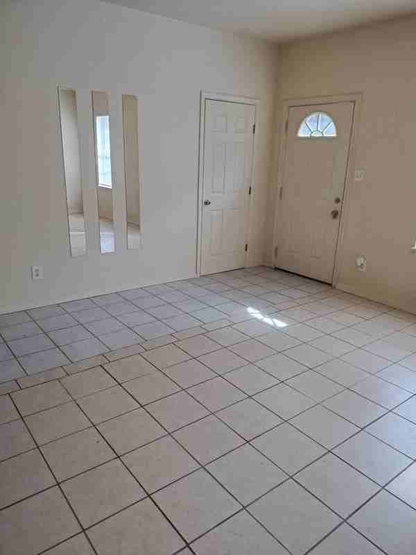 207 Water Pt - Photo 3 of 10