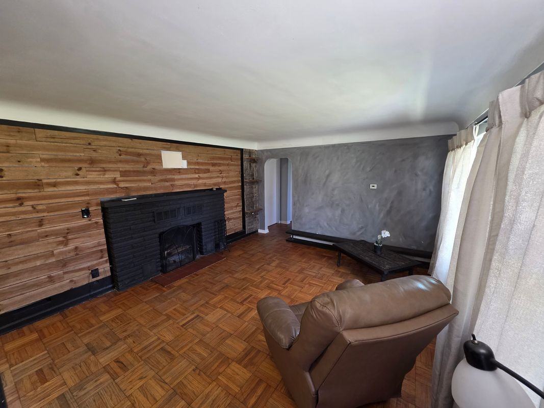 7145 Linden Rd - Photo 2 of 11