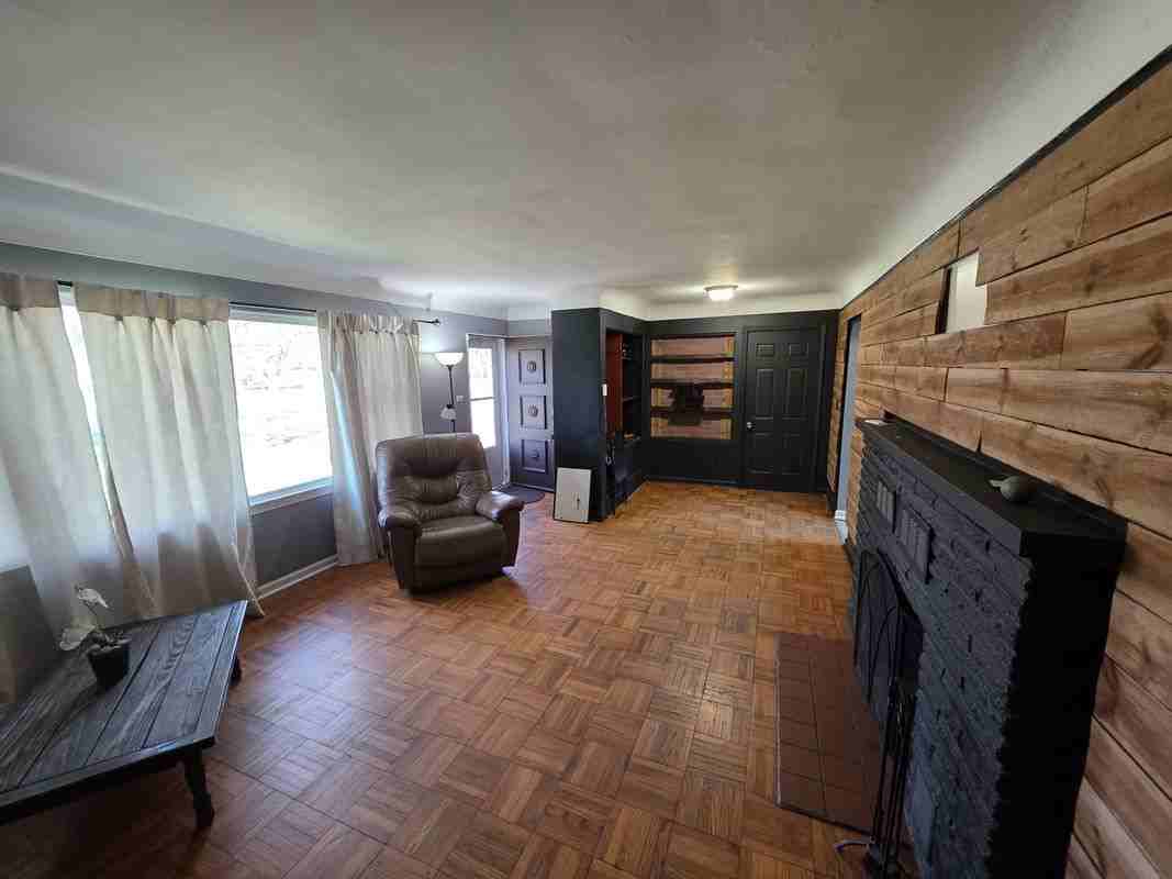 7145 Linden Rd - Photo 3 of 11