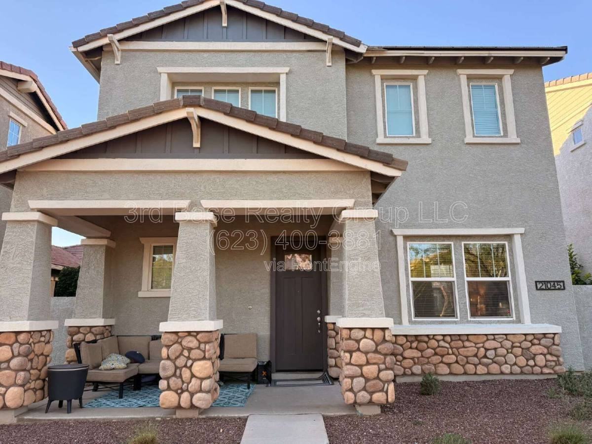 21045 W Sunrise Ln