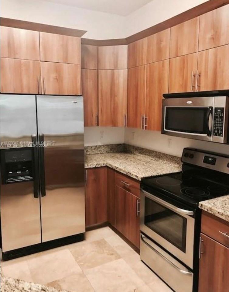 2286 Southwest 16th Court - Photo 5 of 10