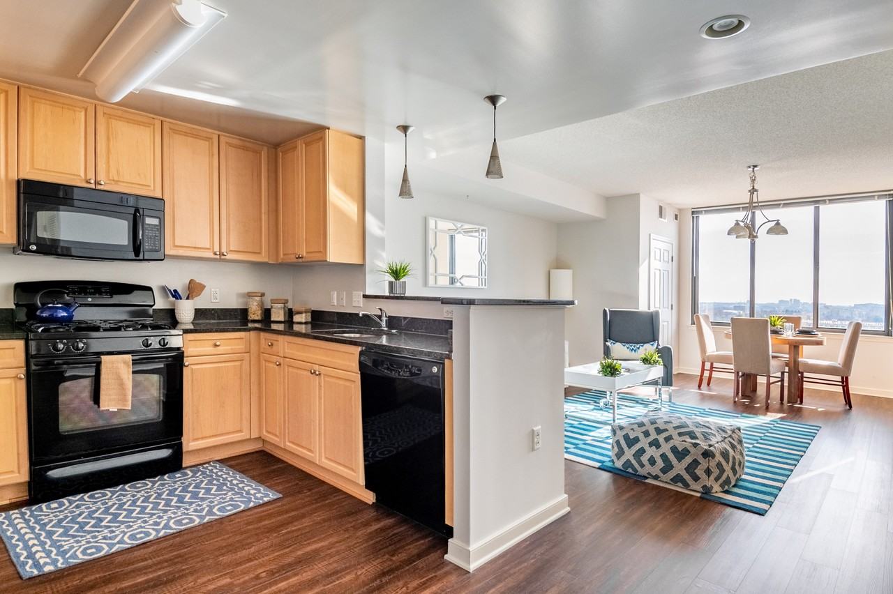 Wentworth Apartment Homes - Photo 3 of 24