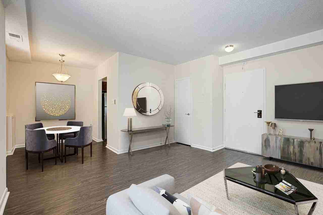 Columbia Uptown - Photo 3 of 12