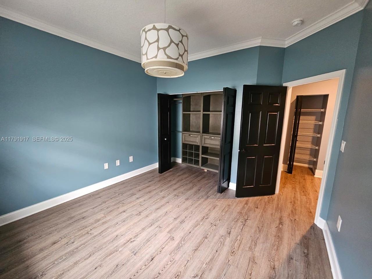 13955 Northwest 22nd Court - Photo 4 of 32