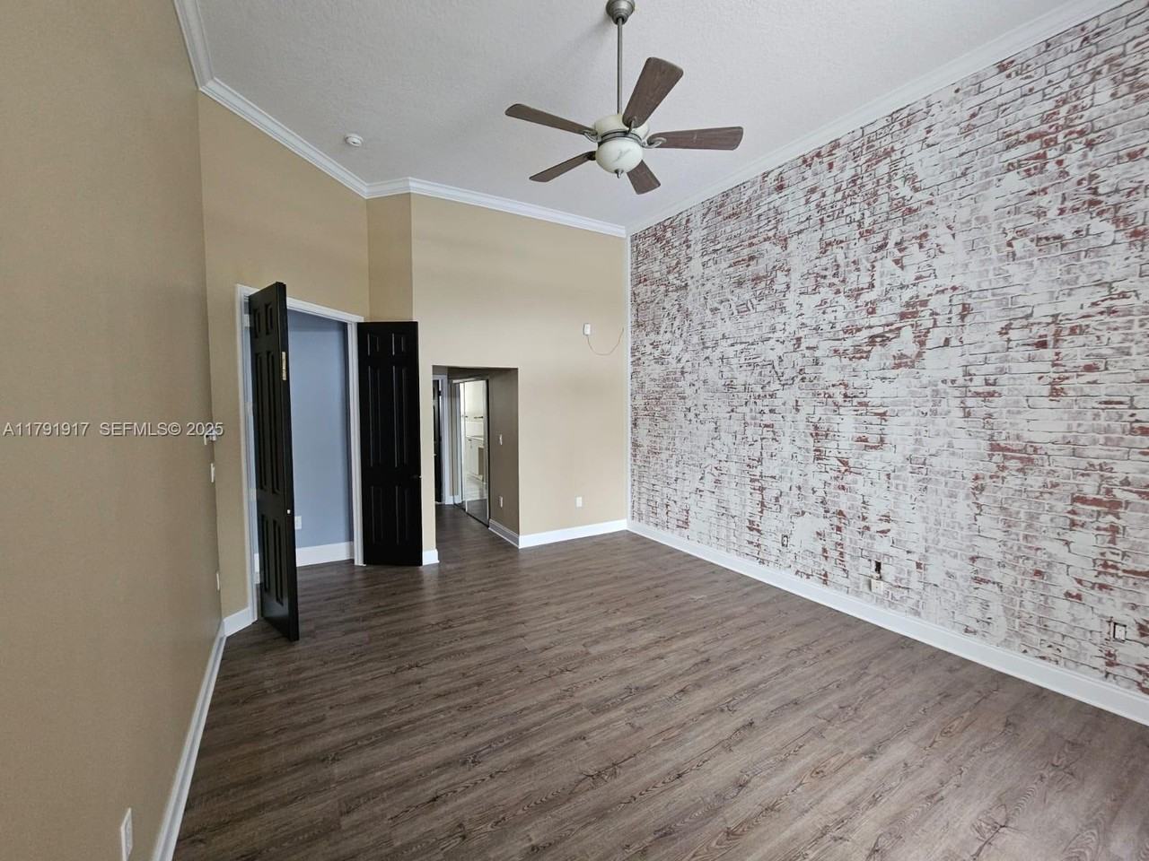 13955 Northwest 22nd Court - Photo 5 of 32