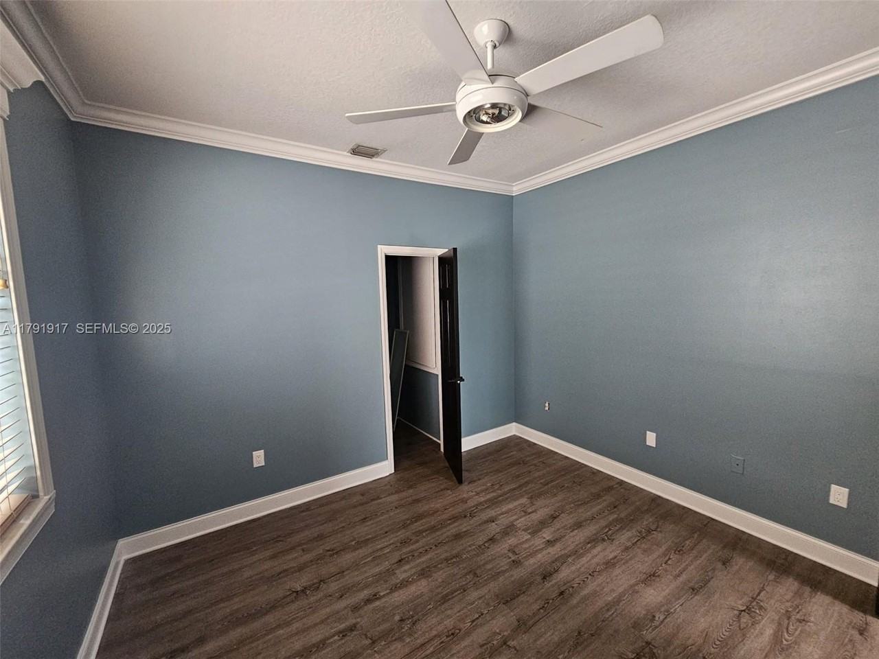 13955 Northwest 22nd Court - Photo 7 of 32