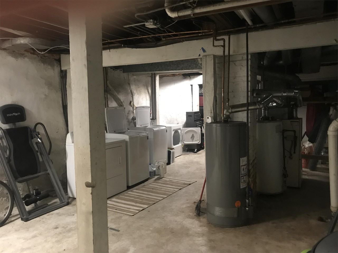 2813 Grand Ave S #2 - Photo 4 of 28