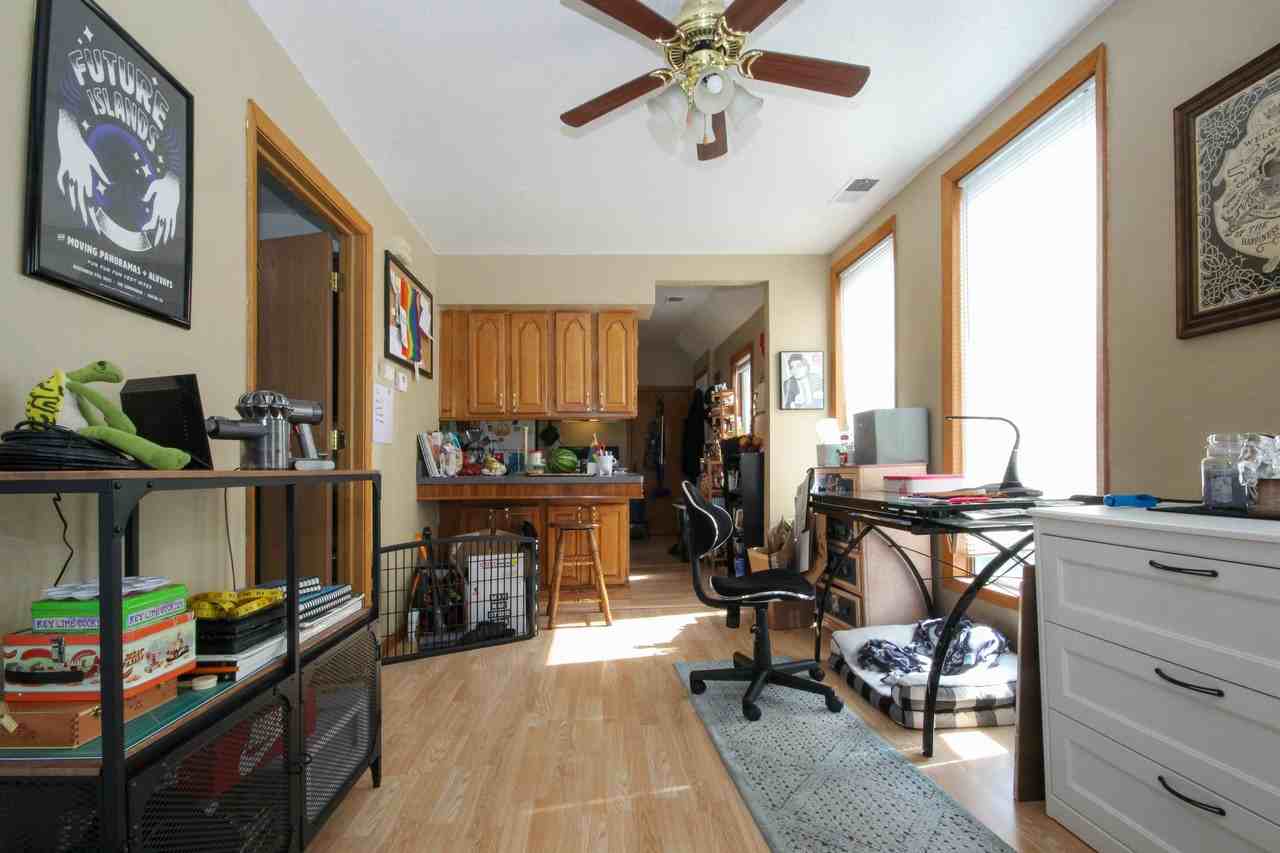 2813 Grand Ave S #2 - Photo 7 of 28