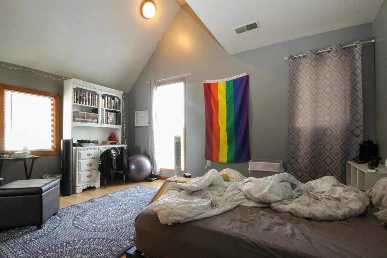 2813 Grand Ave S #2 - Photo 2 of 28