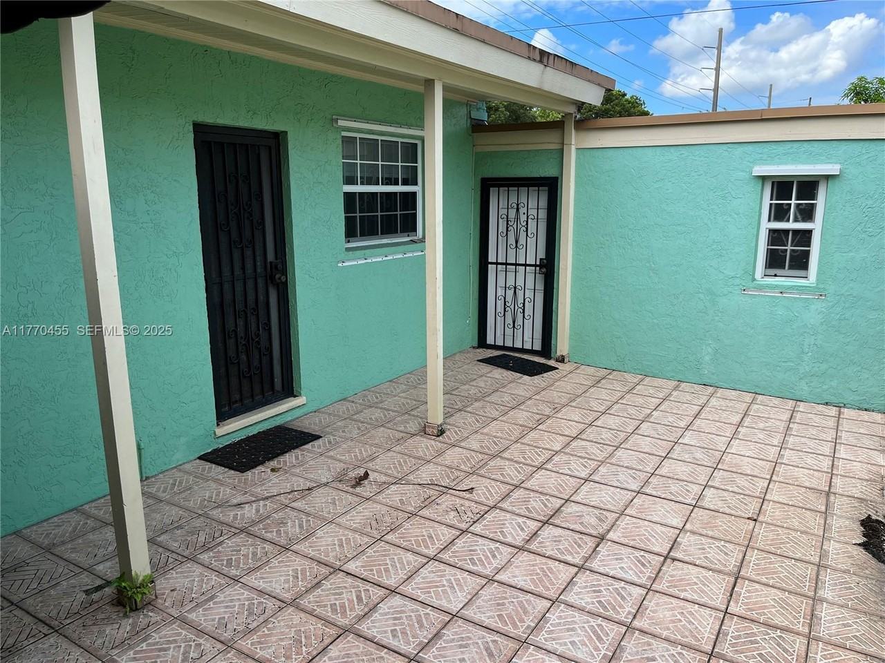 6340 Southwest 58th Avenue #1 - Photo 7 of 22