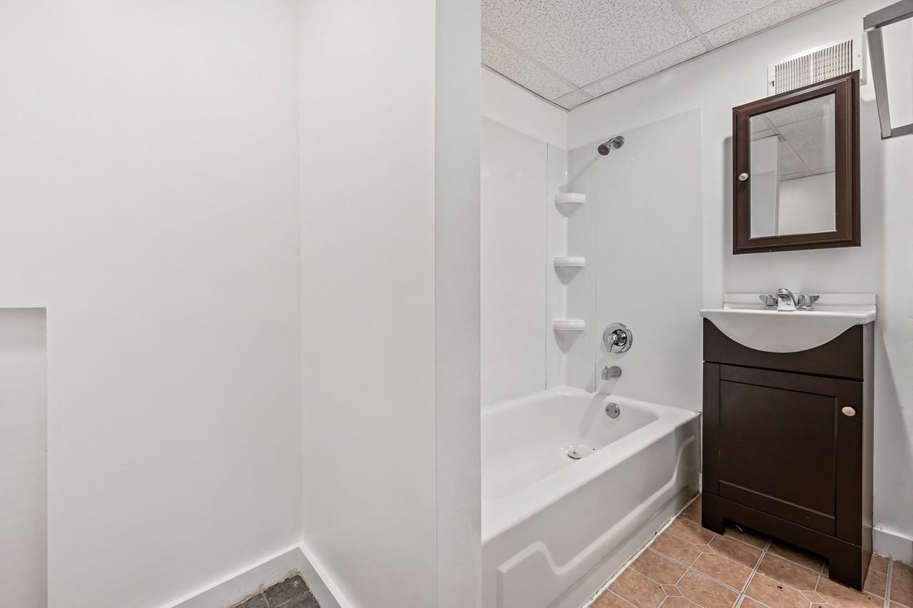 30 Woodville Ave #1 - Photo 3 of 21