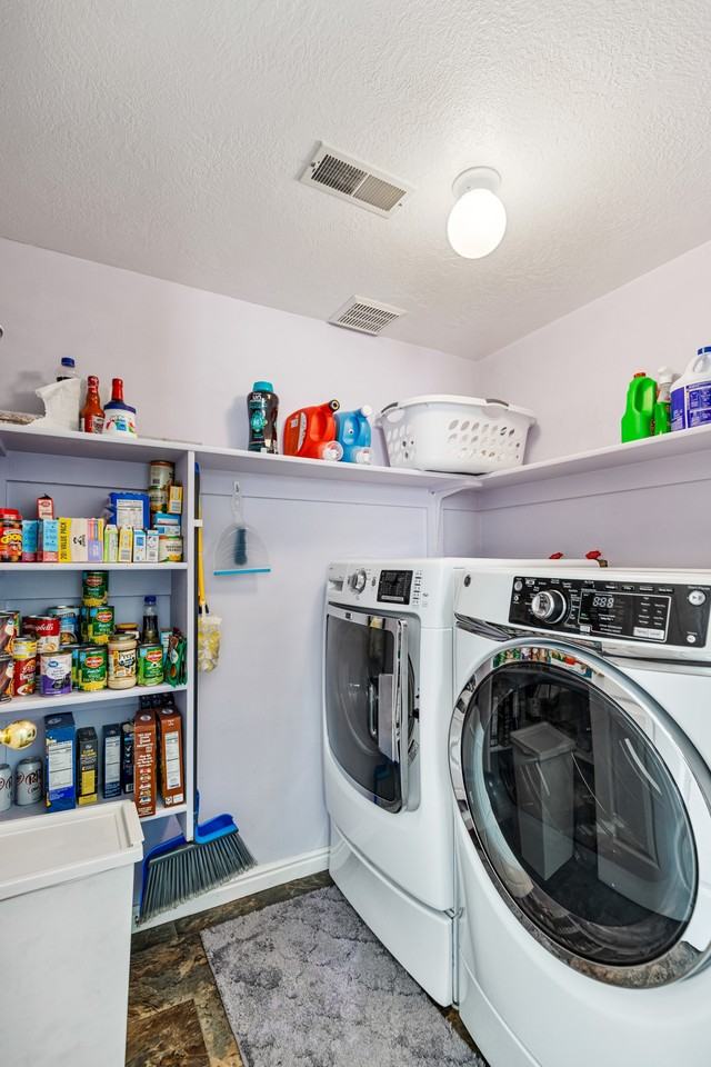 1637 Talon Dr #1 - Photo 5 of 17