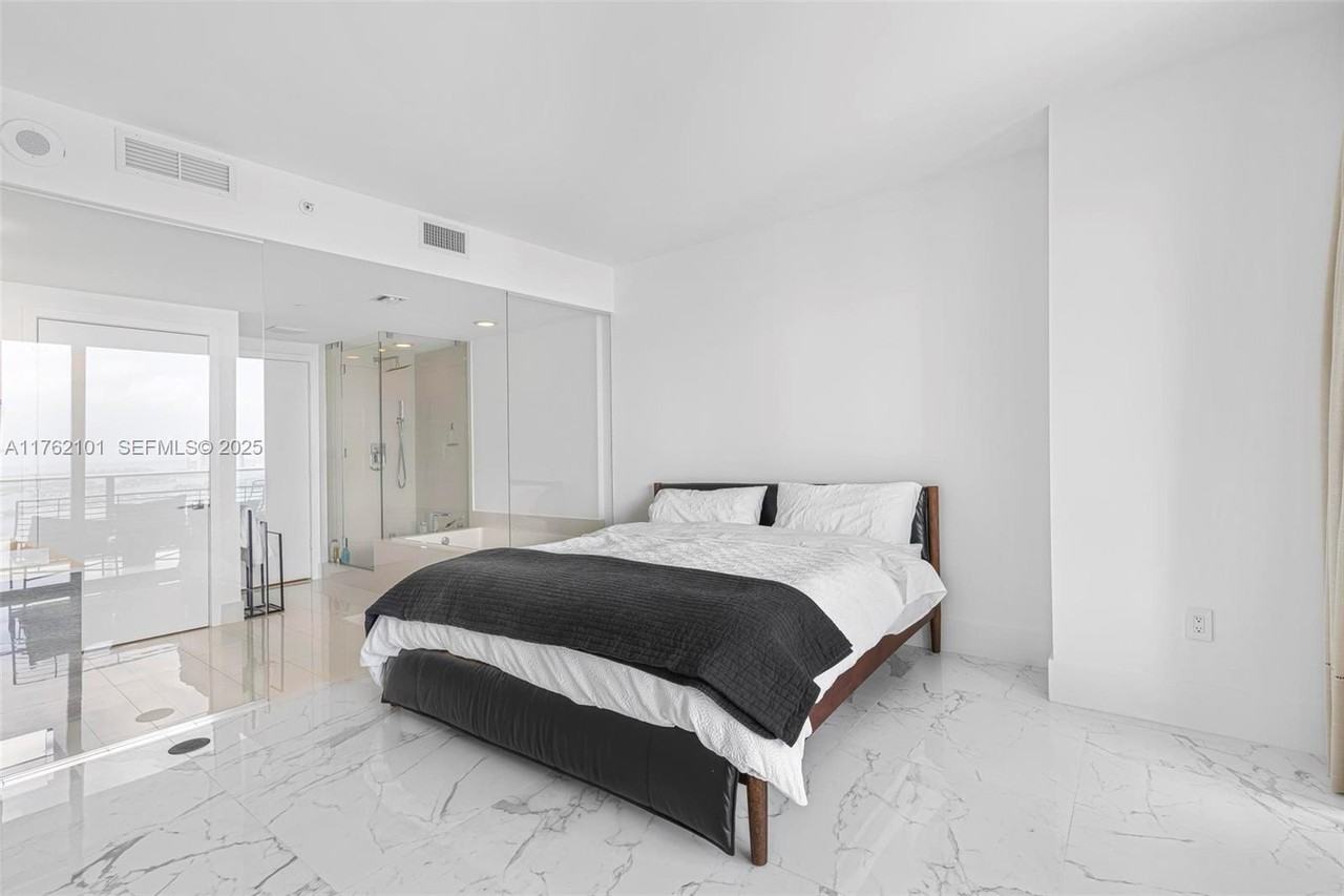 650 Northeast 32nd Street #4903 - Photo 4 of 32