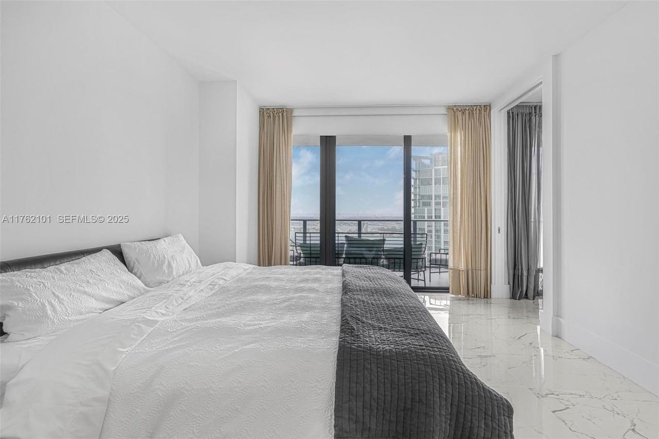 650 Northeast 32nd Street #4903 - Photo 6 of 32