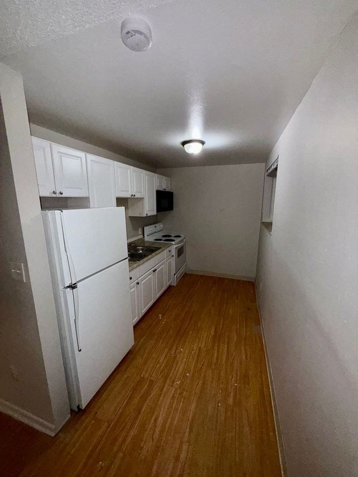 1588 Macon St #103 - Photo 5 of 9