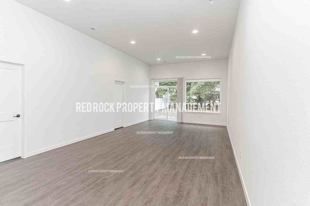 610 S Crescent Ln #1 - Photo 4 of 11