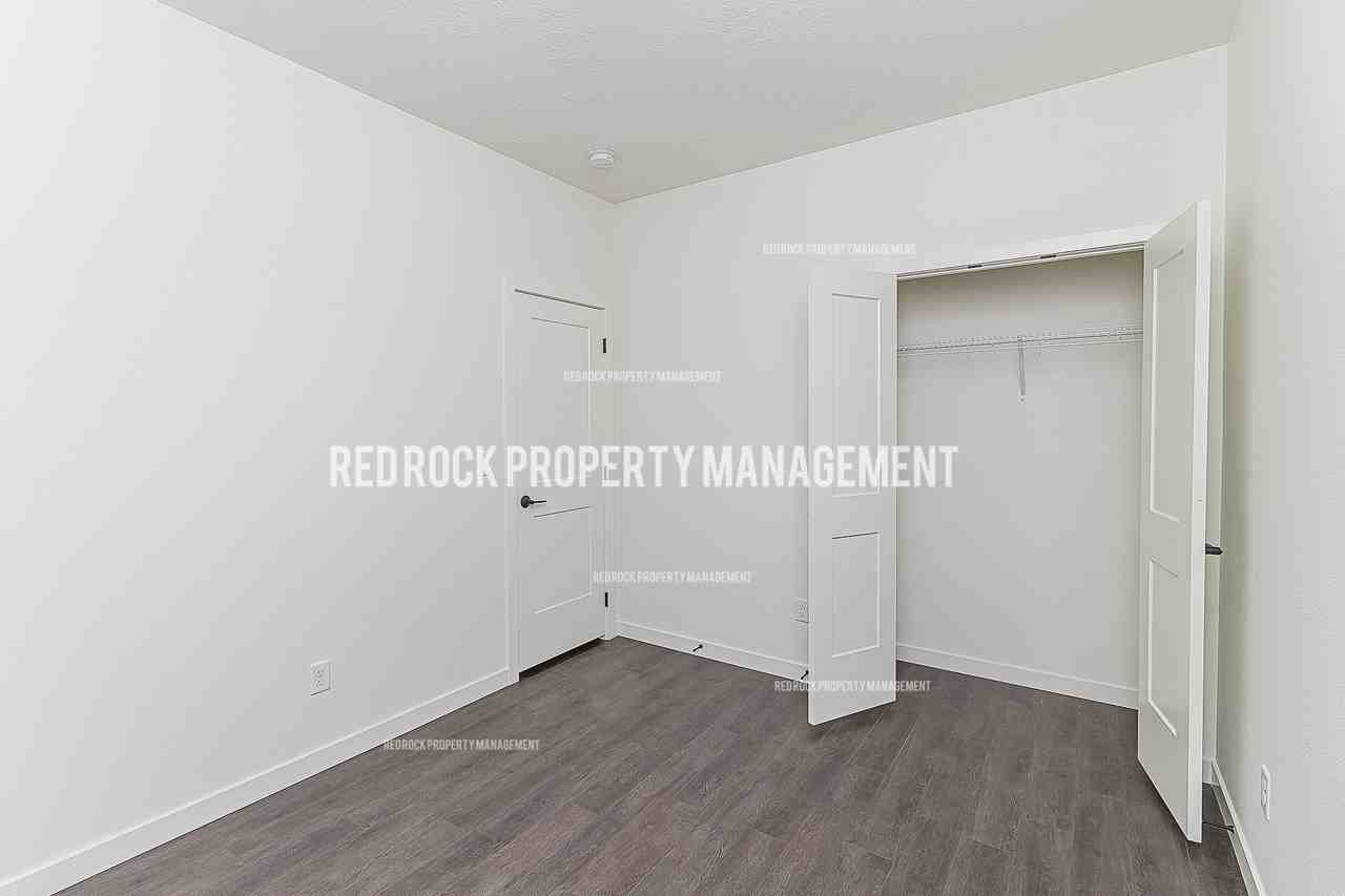 610 S Crescent Ln #1 - Photo 5 of 11