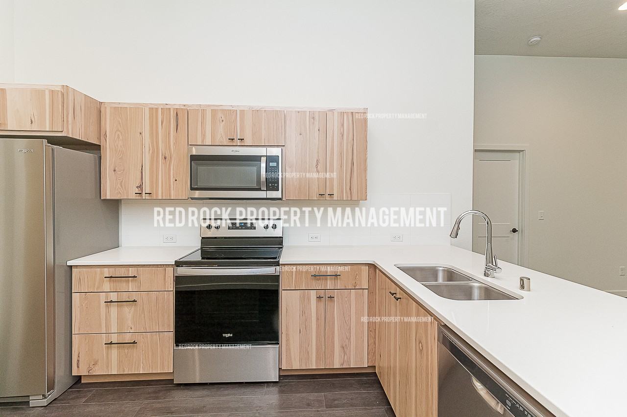 610 S Crescent Ln #1 - Photo 5 of 11