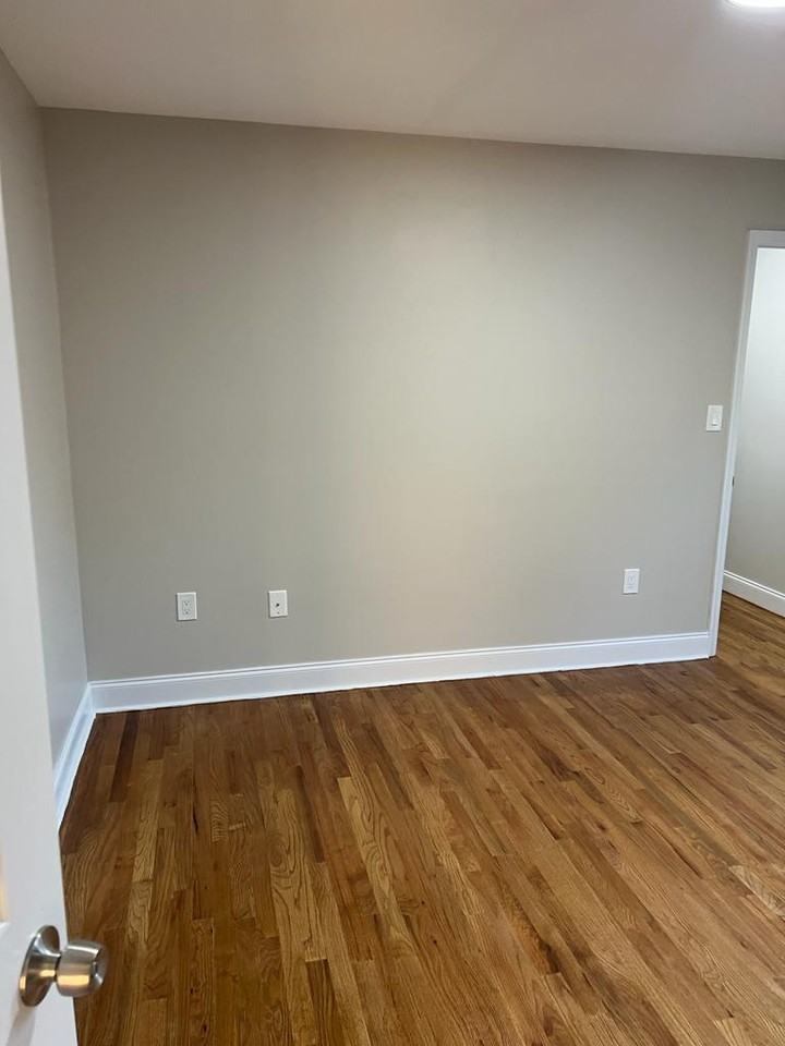 1547 Summit Ave #2 - Photo 3 of 26