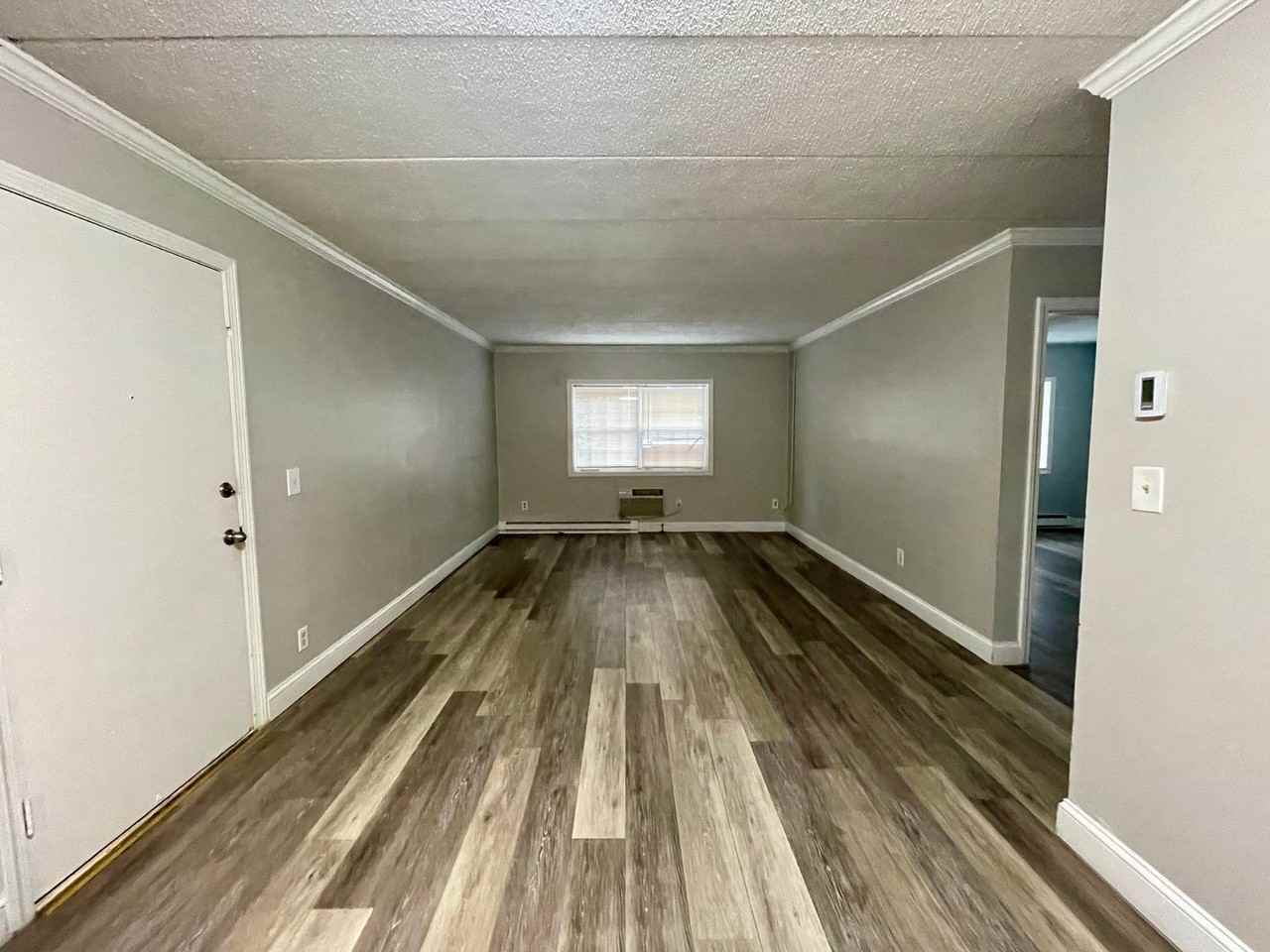 262 Union Ave - Photo 5 of 6