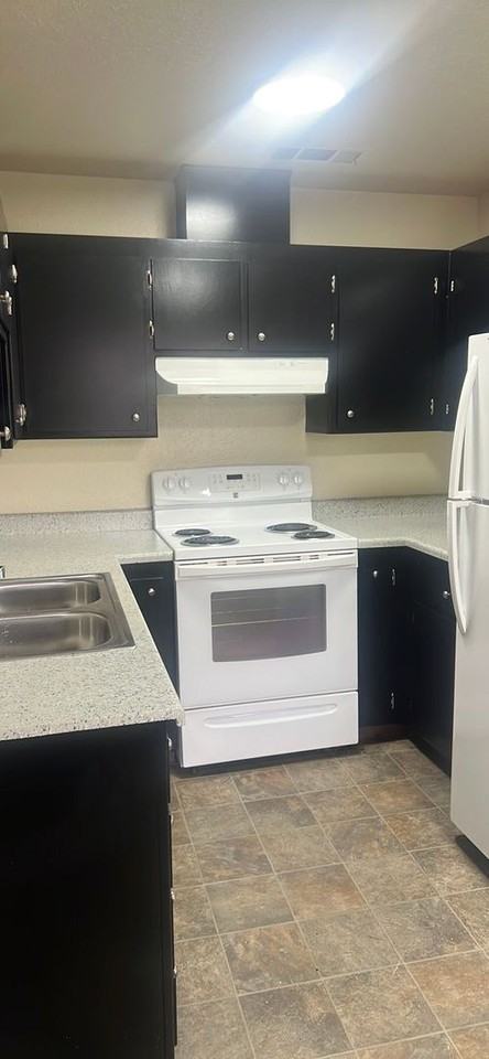 1930 K St - Photo 5 of 6