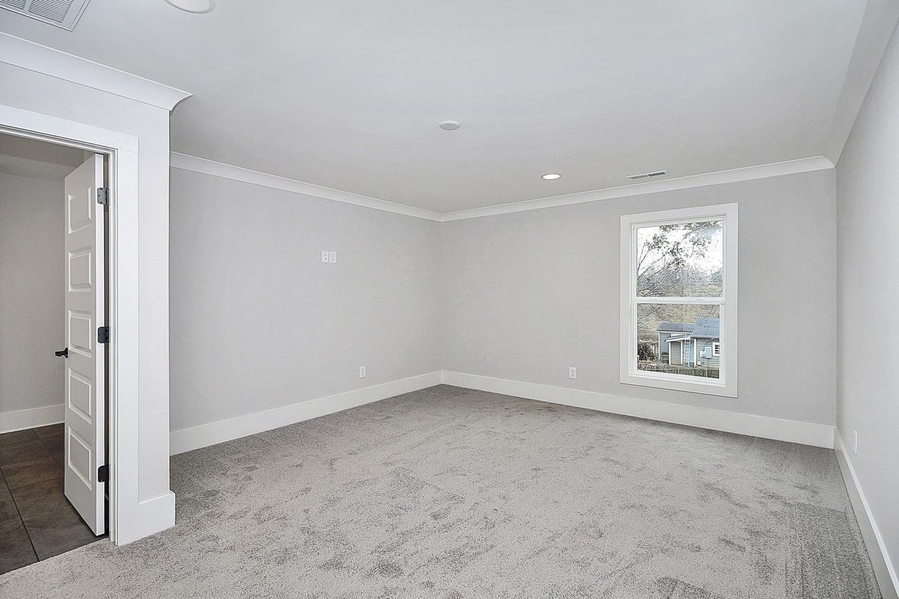 2957 Ross Ave #1 - Photo 6 of 26