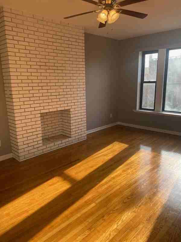 4749 S Langley Ave #2 - Photo 5 of 13