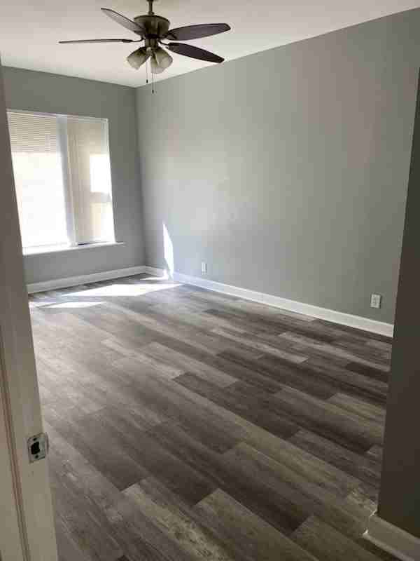 4747 S Langley Ave #1 - Photo 5 of 16