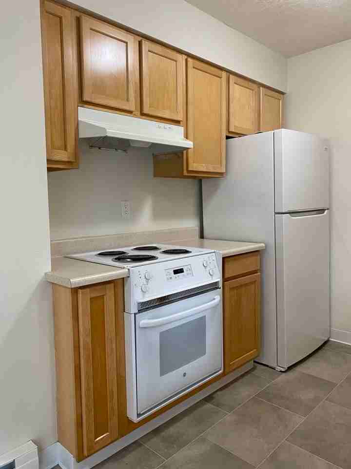 Roxclif Apartments - Photo 4 of 33