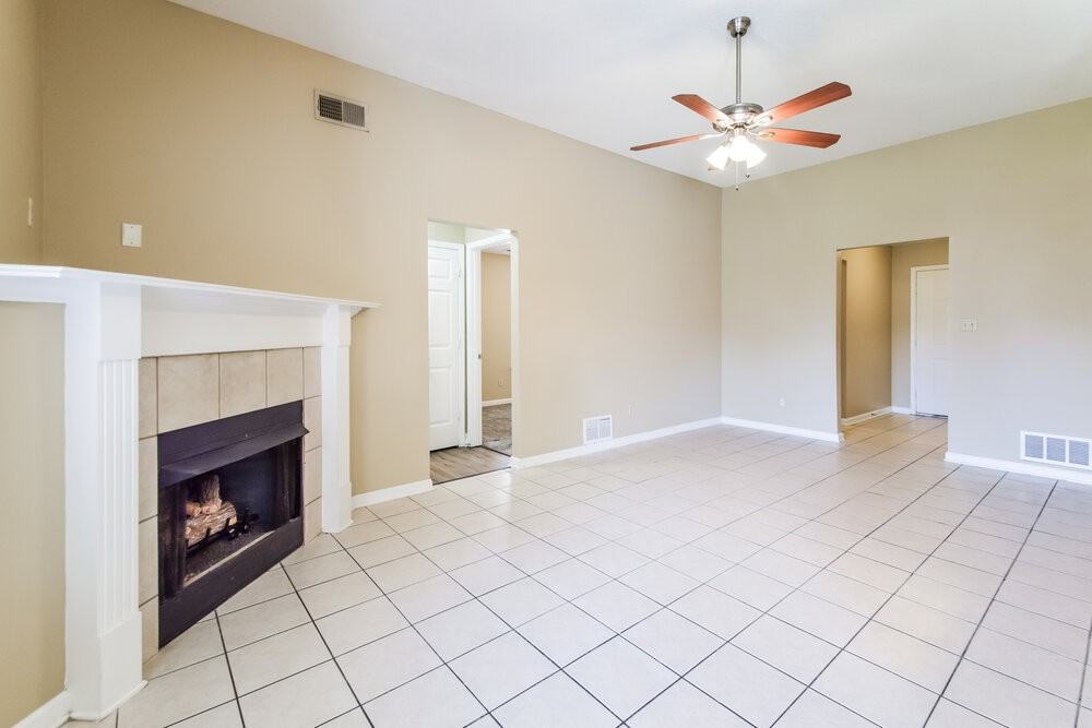 8301 Clubview Dr - Photo 6 of 16