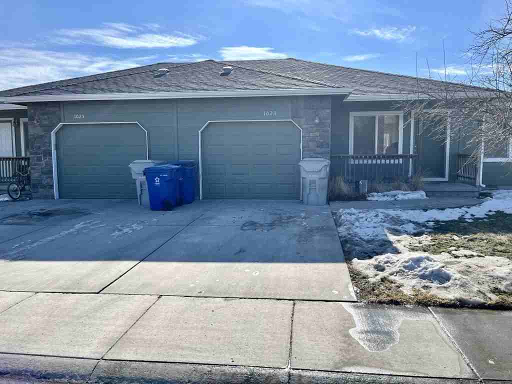 1025 Se Freedom Cir #1