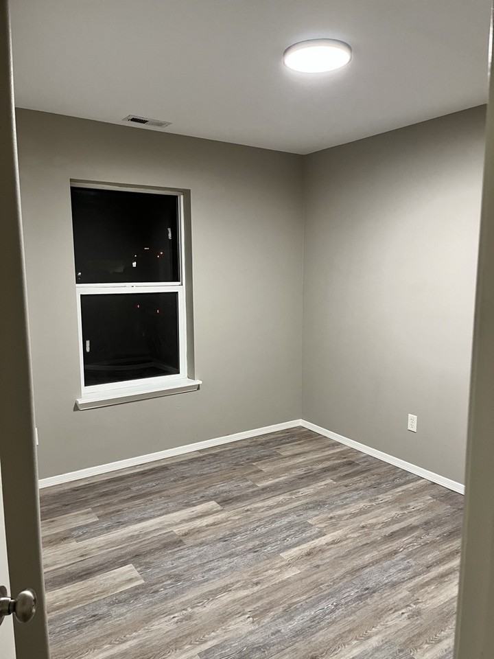 1025 Se Freedom Cir #1 - Photo 2 of 19