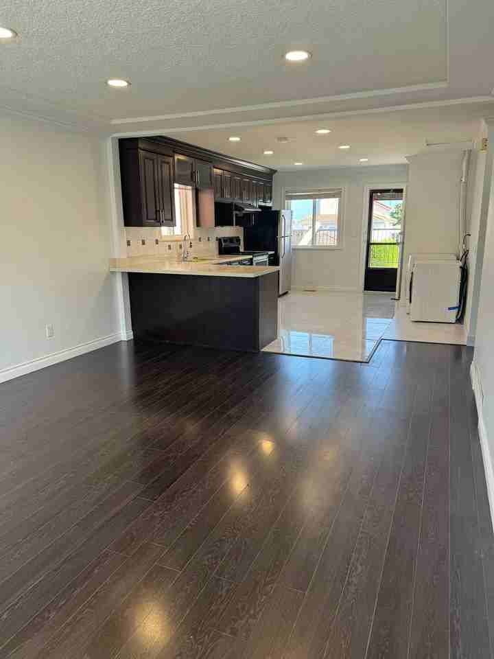 Lillooet St & E 20th Ave - Photo 2 of 6