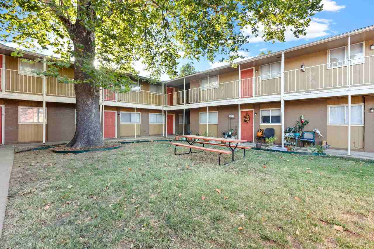 Newport Granada Apartments - Photo 7 of 50