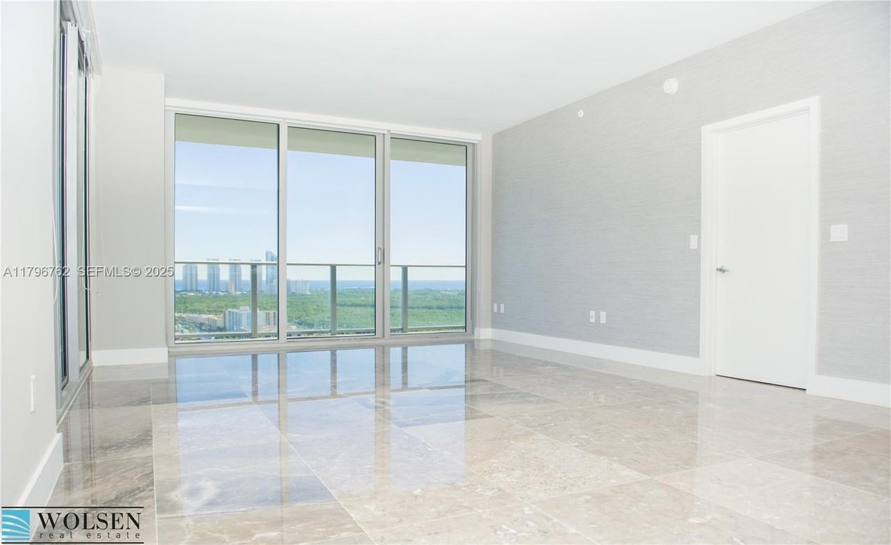 16385 Biscayne Boulevard #2615 - Photo 2 of 52