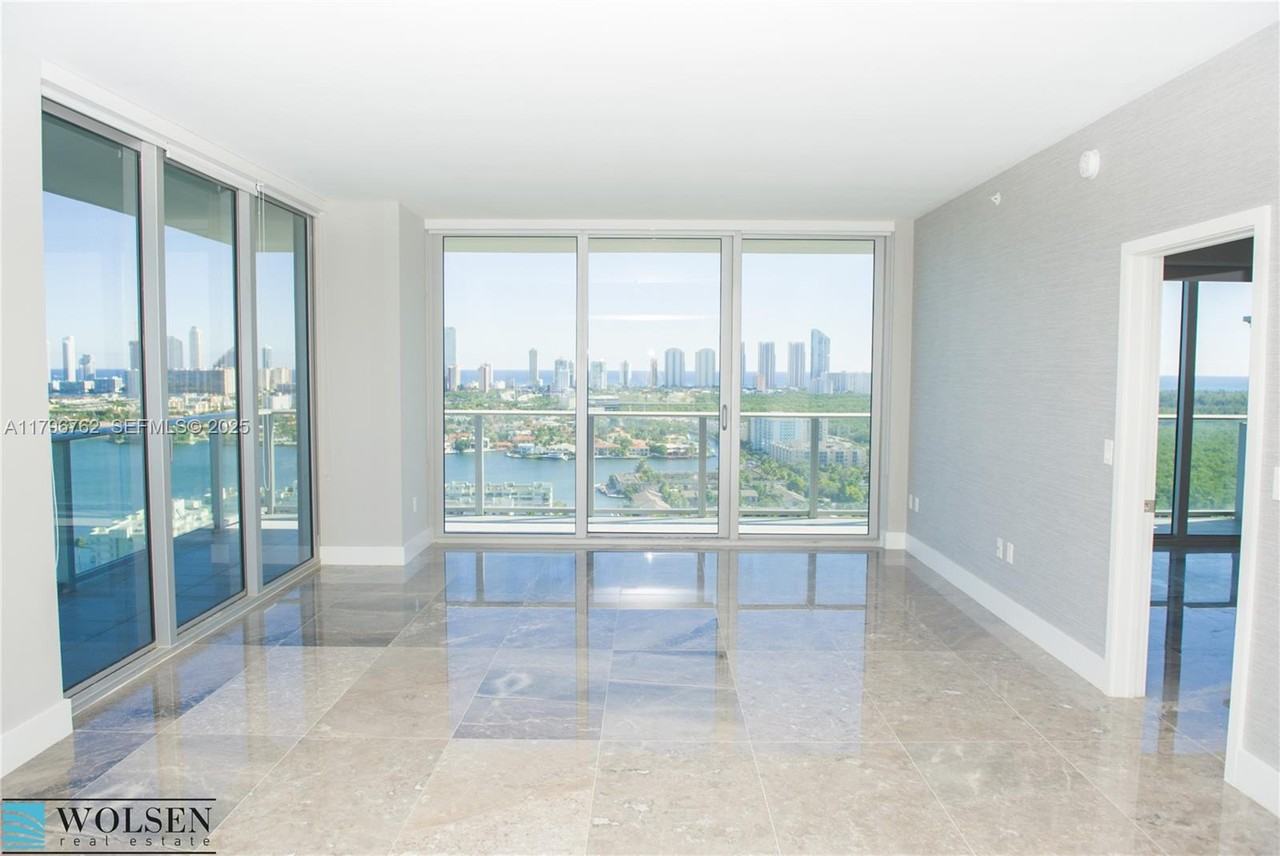 16385 Biscayne Boulevard #2615 - Photo 5 of 52