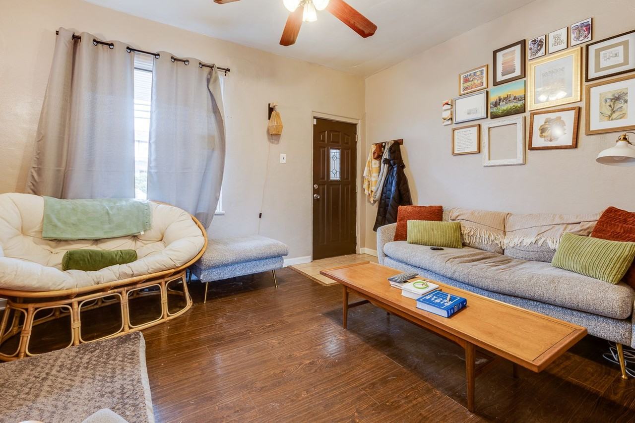 1323 Virginia Ave - Photo 3 of 16