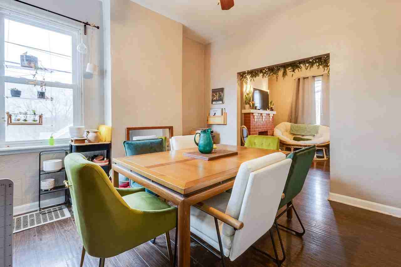 1323 Virginia Ave - Photo 6 of 16