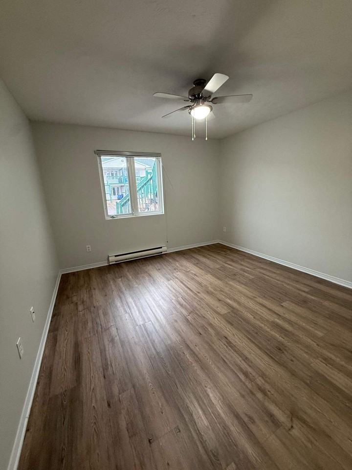 186 Mapleton Rd - Photo 6 of 16