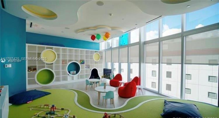 851 Northeast 1st Avenue #1605 - Photo 6 of 26