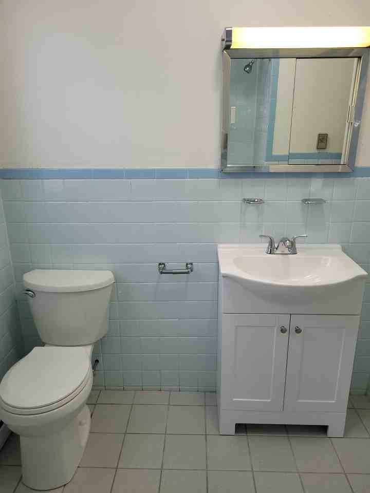 371 Church St #9 - Photo 7 of 8