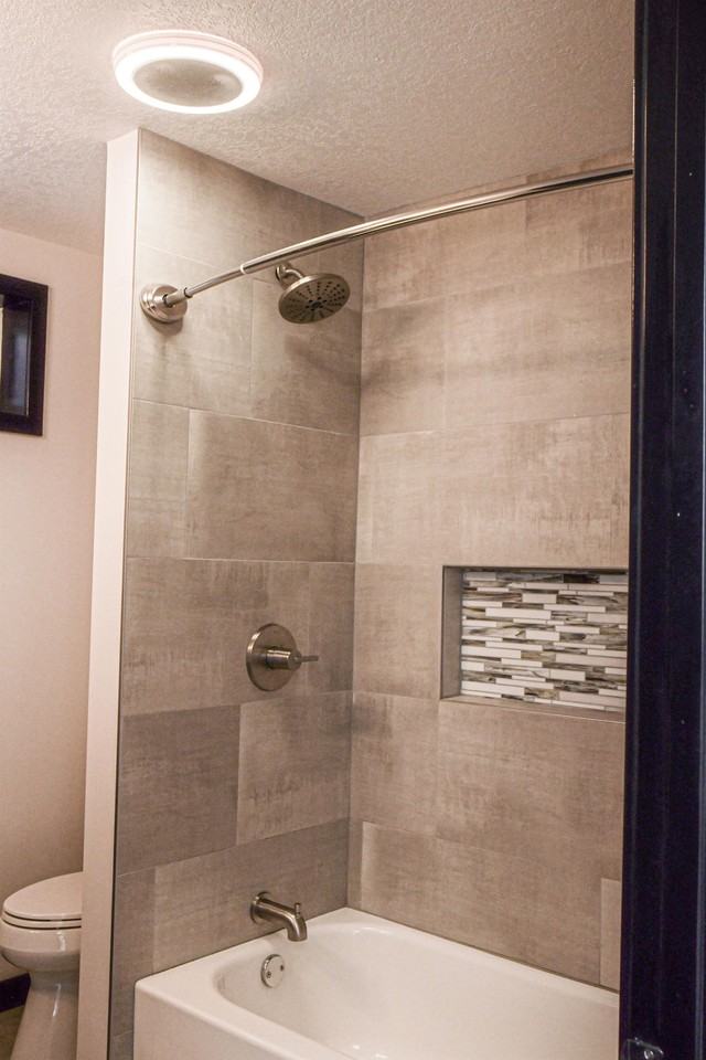 511 Hilltop Dr #101 - Photo 3 of 34