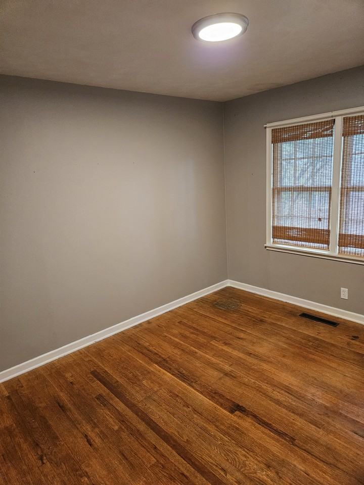 2840 N Cotner Blvd #1 - Photo 7 of 10