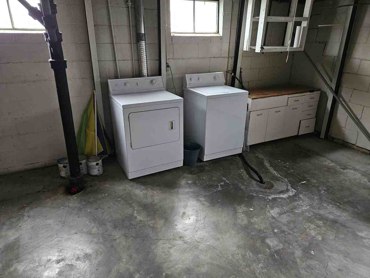 2840 N Cotner Blvd #1 - Photo 2 of 10