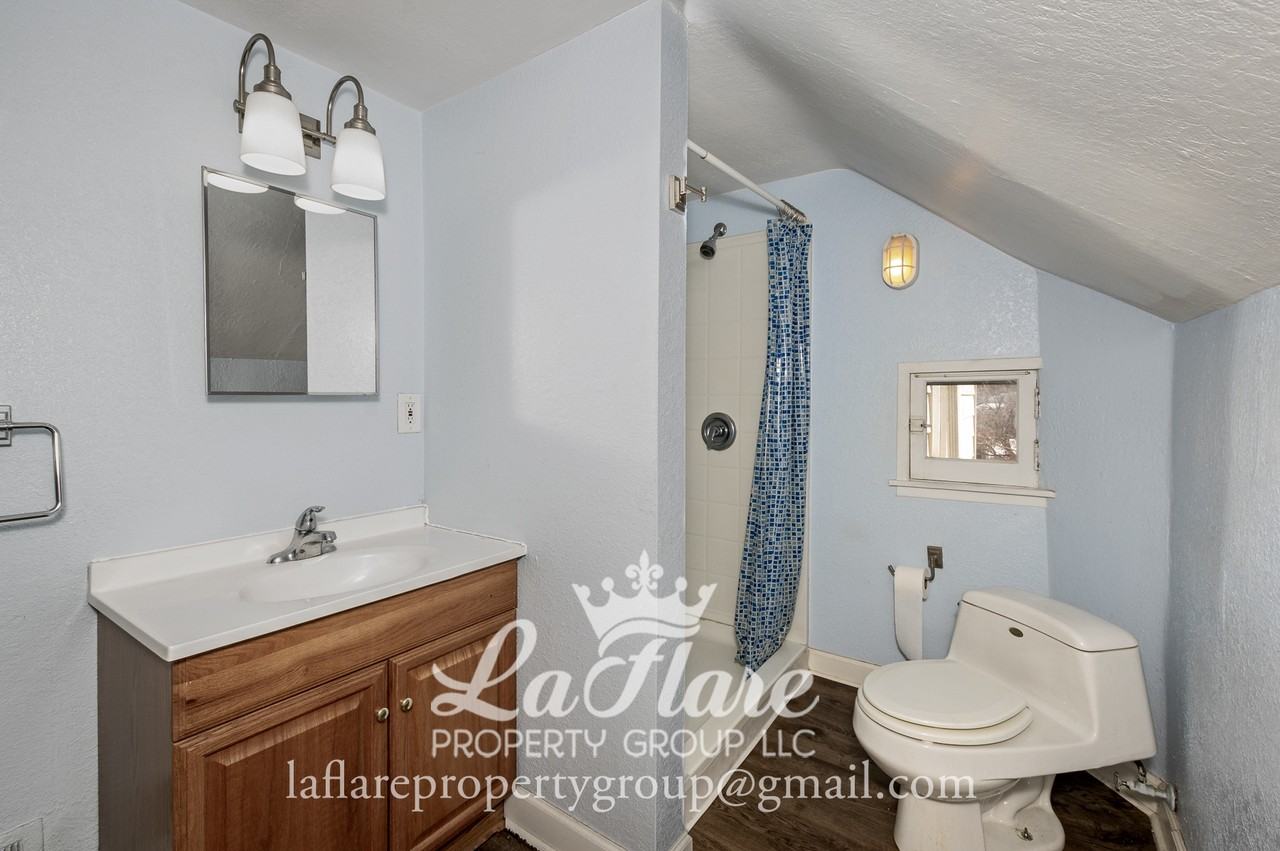 3936 Lockwood Ave #2 - Photo 2 of 13