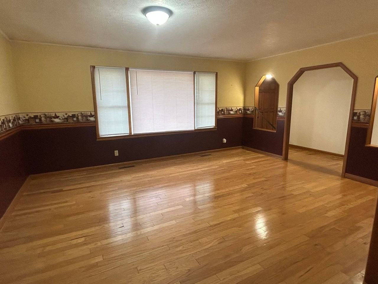 3505 S Franklin Ave - Photo 4 of 17